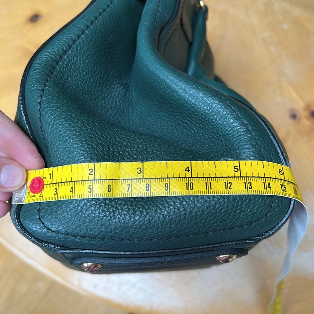 Salvatore Ferragamo handbag - Picture 14 of 15